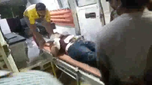 प्रधान और पूर्व प्रधान समर्थकों के बीच जमकर चली लाठियां, पूर्व प्रधान के भाई की हालत गम्भीर, SRN प्रयागराज रेफर