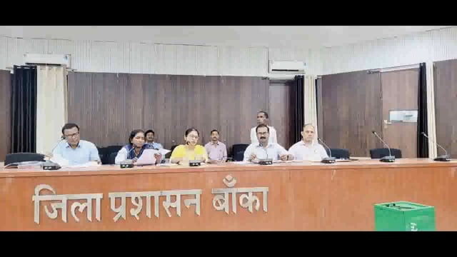 कोसी शिक्षक निर्वाचन विधान परिषद चुनाव के लिए मतदान कर्मियों को दिया प्रशिक्षण 