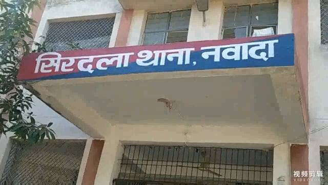 पुलिस ने अवैध बालू खनन मामले में एक तथा मारपीट के आरोप में दो अभियुक्तों को गिरफ्तार कर भेजा न्यायालय