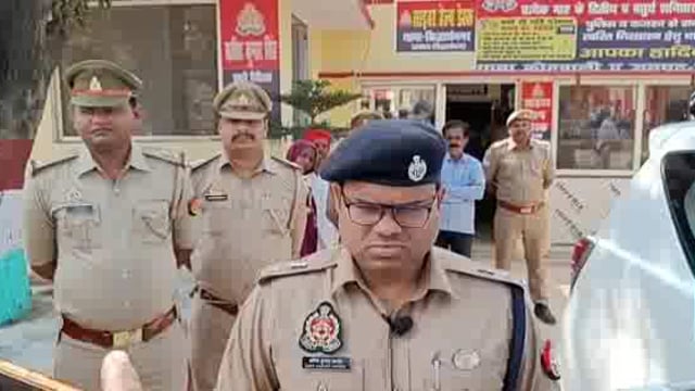 आगामी त्योहारों के मद्देनजर सभी थाना अध्यक्ष अपने थाना क्षेत्रों में रखे पैनी नजर SP अमित कुमार आनंद