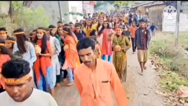 दूलहा में 10 दिवसीय नवाह संकीर्तन महायज्ञ को लेकर कन्याओं ने निकाली कलश शोभायात्रा