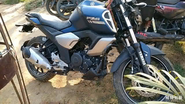 वाहन चेकिंग के दौरान थाना गेट के समीप एस एच 70 पर चोरी की एक मोटरसाइकिल के साथ एक युवक गिरफ्तार