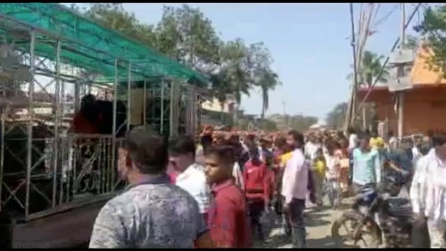 चंगेरी मिर्जापुर में कलश शोभायात्रा के साथ सात दिवसीय श्रीमद् भागवत कथा ज्ञान यज्ञ प्रारंभ 