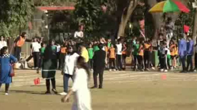 ठाणे येथे नुकत्याच पार पडलेल्या विविध शालेय स्पर्धेत श्रिया समीर दुधगावकर हिने पटकावला पहिला क्रमांक