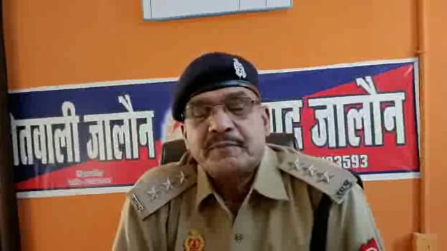 जालौन
जालौन नगर क्षेत्र में पिछले 13 जनवरी को दो सराफा व्यवसाई के यहां हुई चोरी के मामले में क्षेत्राधिकारी का कहना 