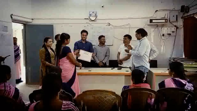 अमरपुर रेफरल अस्पताल में 10 नवनियुक्त आशा कार्यकर्ताओं को चयन पत्र का किया गया वितरण