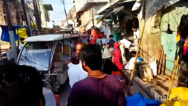 गोवर्धन नगर पंचायत के सफाई कर्मचारियों की दबंगई का वीडियो हुआ सोशल मीडिया पर वायरल