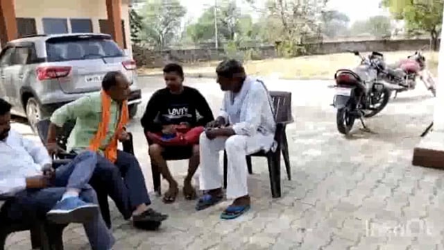 एक युवक के एटीएम को चोरी करने के बाद खाते से निकाले पैसे पहुंचा सुरीर कोतवाली दी तहरीर