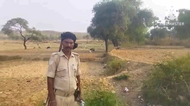 मध निषेध विभाग ने फुल्लीडुमर प्रखंड क्षेत्र में ड्रोन कैमरा से की छापेमारी ,अवैध शराब कारोबारी में मचा हड़कंप