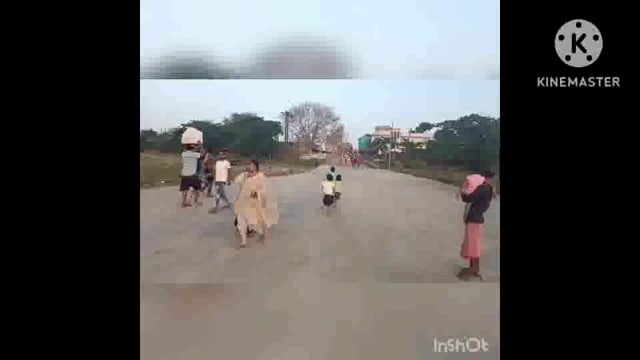 सूरजगढ़ा-आस्था का महापर्व चैती छठ को लेकर संध्या समय डूबते हुए सूरज को अर्घ देने के लिए गंगा घाट पहुंची छठ वर्ती