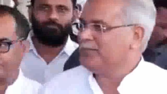 #रायपुर व अन्य स्थानों पर आज #ईडी की कार्यवाही पर पत्रकारों से चर्चा में #प्रतिक्रिया जाहिर करते #मुख्यमंत्री_श्री_बघेल 