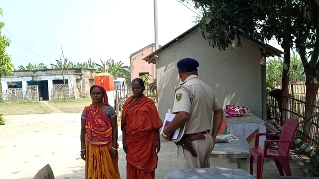 पुलिस ने छापेमारी अभियान चलाकर पिपरा व पोखर‌ से 5 लीटर देसी शराब के साथ एक महिला शराब तस्कर को किया गिरफ्तार, भेजा जेल