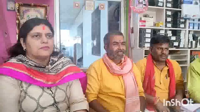 सारण स्नातक निर्वाचन क्षेत्र के भाजपा समर्थित प्रत्याशी महाचन्द्र सिंह की पुत्री सुगौली पहुंच लोगों से जिताने की अपील की