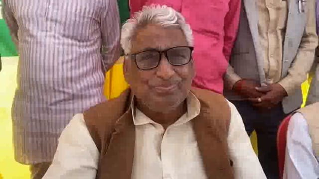 नवरात्र पर्व को लेकर इटवा में फलाहार कार्यक्रम का किया गया आयोजन इटवा विधायक माता प्रसाद पांडे रहे मौजूद