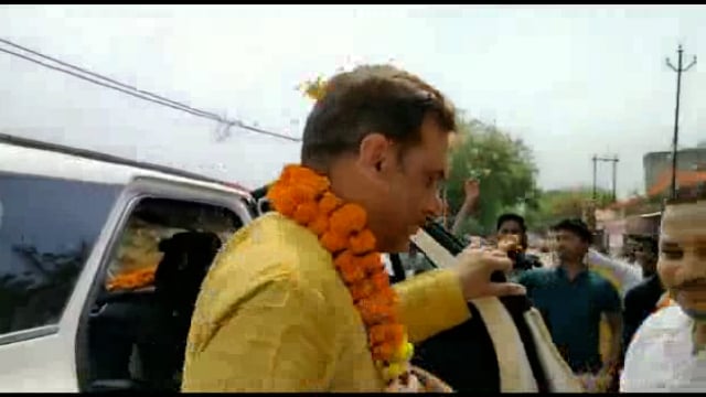 व्यापारी स्वाभिमान यात्रा के जसपुरा पहुंचने पर व्यापारियों ने किया जोरदार स्वागत