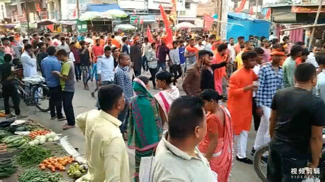 राम नवमी के अवसर पर सिरदला नीचे बाजार हनुमान मंदिर से निकाली गई शोभायात्रा पुलिस प्रशासन रही मुस्तैद