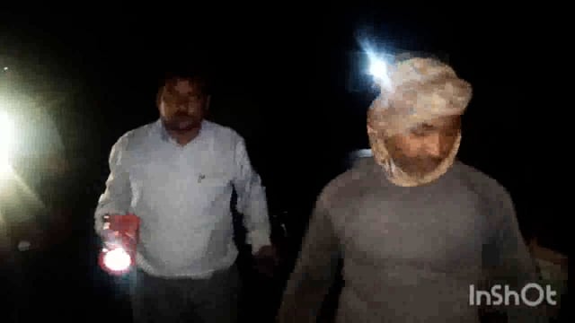 तेज आंधी तूफान आने से टूटे विद्युत तार मौके पर पहुंचे एसडीओ माट