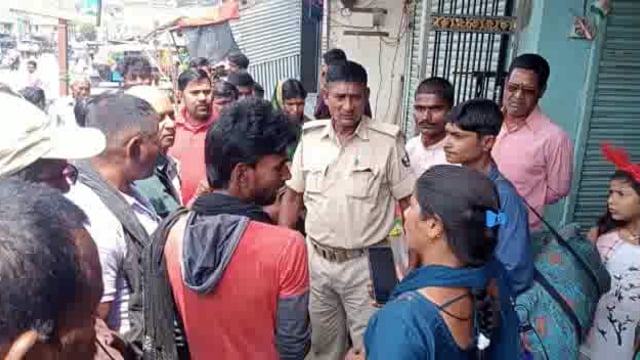 शादी का झांसा देकर 70 हजार की ठगी, अलीगढ़ की पीड़ित महिला पहुंची अमरपुर 