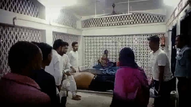 पवई गांव के समीप मवेशी से टकराकर स्कूटी सवार हुआ जख्मी