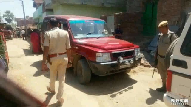 तारण गांव में पति ने पत्नी की धारदार हथियार से काटकर की निर्मम हत्या सबको बधार में फेंक घर से हुआ फरार