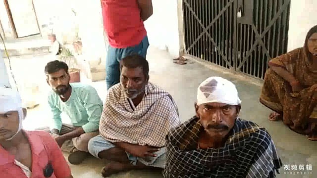 जमीनी विवाद को लेकर दो पक्षों में जमकर मारपीट दोनों पद से 17 लोग हुए घायल दोनों पक्ष ने दिया आवेदन पुलिस मामले की कर रही