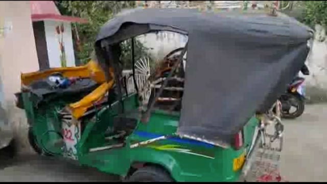 बांका में पेड़ से टकराई ऑटो तीन की मौत, दो गंभीर रूप से जख्मी 