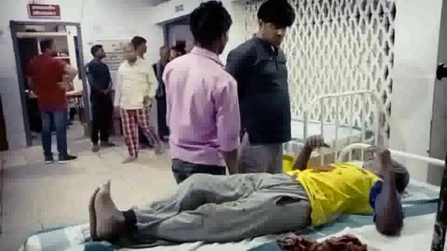 सिहुडी मोड़ के समीप बाइक दुर्घटना में एक अधेड़ सहित बाइक चालक हुआ जख्मी