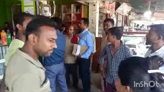 सुगौली क्षेत्र के कई प्रतिष्ठानों पर जिला श्रम अधीक्षक की टीम ने बोला धावा।आधा दर्जन बाल मजदूर मुक्त कराये गए।