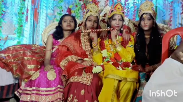 सुगौली के सुगांव में भागवत कथा जारी,सुनने के लिए उमड़ रही है भारी भीड़।