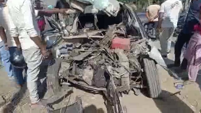 Balrampur Mein Sadak hadse Mein Ek Hi Parivar Ke chhah Logon Ki Maut