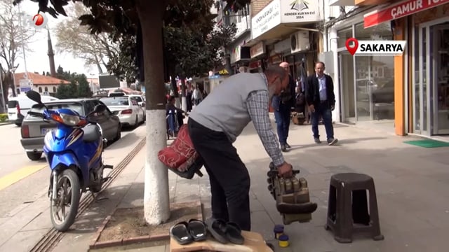 Ayakkabı Boyayarak 6 Evlat Büyütüp, İki Kez Umreye Gitti