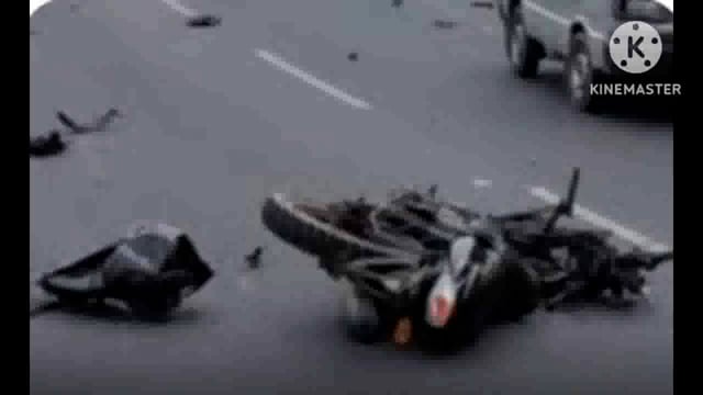 फुल्लीडुमर प्रखंड के धावा गांव निवासी नागेश्वर यादव का23 वर्षीय पुत्र अनिल कुमार की सड़क दुर्घटना में दिल्ली में हुई मौत