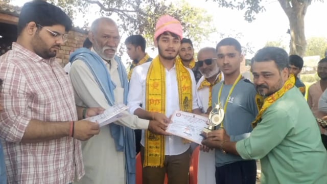 मोहित पहलवान बने गोवर्धन ब्लॉक के कुश्ती चैंपियन