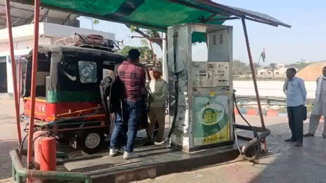 केंद्र सरकार के गैस के दामों को निर्धारित करने वाली प्रक्रिया में बदलाव करने से सीएनजी हुई सस्ती लोगों को मिली राहत