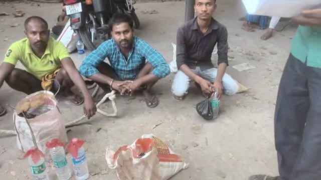 उत्पाद विभाग ने अमरपुर से देशी शराब कारोबारी को किया गिरफ्तार, बाइक जब्त 