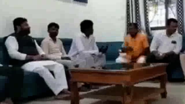 माजी आमदार सुधाकर भालेराव यांच्या हस्ते महिलांना धूर मुक्त चुलीचे वाटप