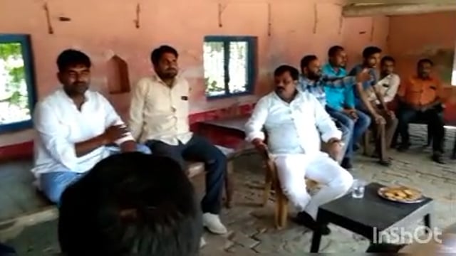 पूर्व प्रधान भवनियापुर उपाध्याय के माता के निधन पर शोकाकुल परिवार के बीच पहुंचे , उपस्थित कार्यकर्ताओं से भी की मुलाकात