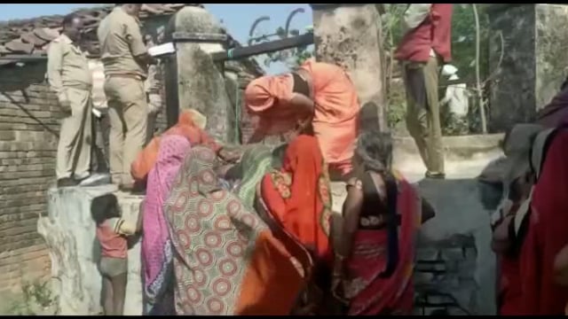 कानाखेडा में मानसिक रूप से कमजोर 45 वर्षीय महिला कुआं में कूदी,फायर ब्रिगेड की मदद से निकाली गई