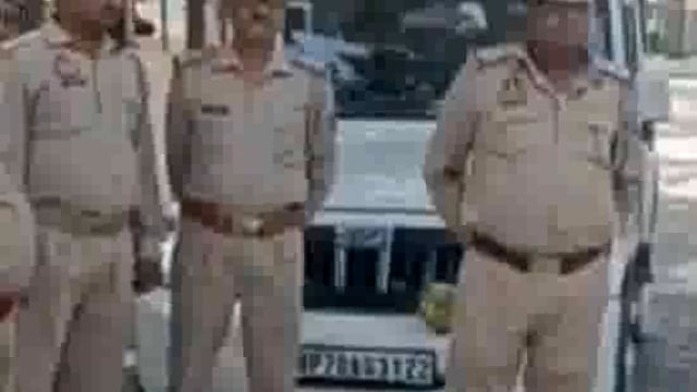 गोवर्धन ब्लॉक सभागार में निकाय चुनावों  को लेकर नामांकन पत्रों की बिक्री शुरू