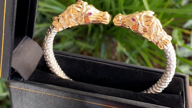 Amazon.com: Envious Gems I'd Rather Be Riding Horse Silver Tone Expandable  Wire Bracelet 2.25