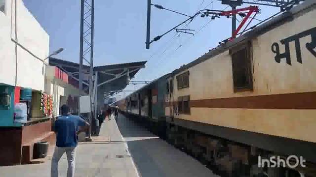 रक्सौल-सुगौली होकर पाटलिपुत्र इंटरसिटी एक्सप्रेस नही चलाये जाने से लोगो में नाराजगी। ट्रेन को यथाशीघ्र चलाने की उठी आवाज