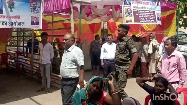 लखीसराय शहर के संतर मोहल्ला रेलवे क्वार्टर के समीप भीमराव अंबेडकर जयंती के मौके पर मेगा स्वास्थ्य शिविर का हुआ आयोजन