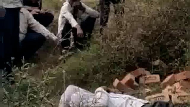 भद्रबन के समीप ईटों से भरा ट्रैक्टर पलटा 3 लोग हुए घायल एक की हालत गंभीर