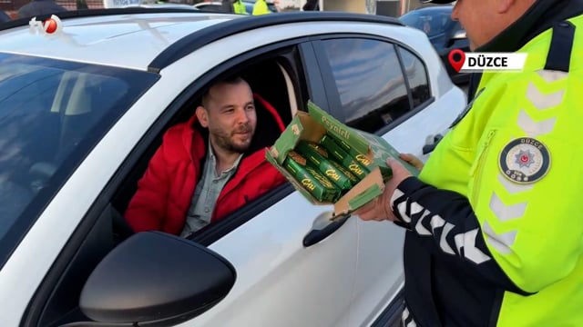 Bu Kez Ceza İçin Durdurmadılar