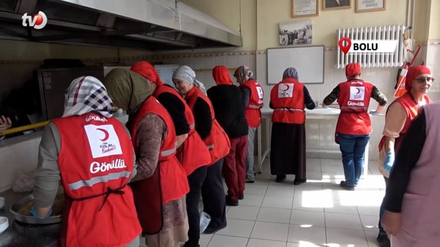 Depremzede Kadınlar Mutfağa Girdi, Ortaya Çeşit Çeşit Lezzetler Çıktı