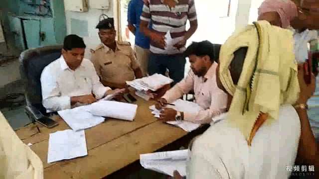 सिरदला व परना डाबर थाना में जनता दरबार आयोजित कर दो दो मामलों का किया गया निपटारा