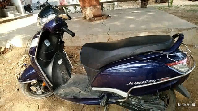 पुलिस ने जमूगाय नदी पुल पर से40 लीटर महुआ शराब के साथ एक स्कूटी वाहन को किया जप्त