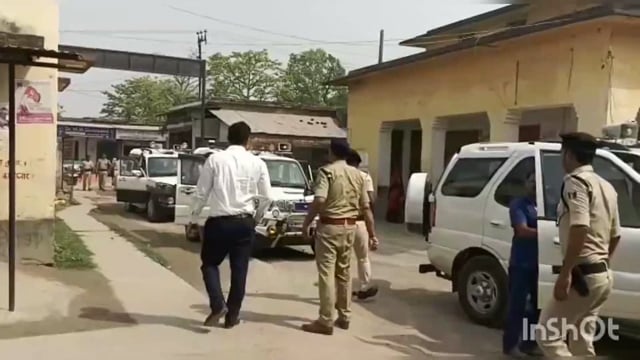 सुगौली के सामुदायिक स्वास्थ्य केंद्र का डीएम,एसपी और डीआईजी ने किया औचक निरीक्षण।