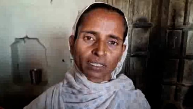 जमीनी विवाद को लेकर मेरे बेटे कि की गई हत्या नकथर देवरिया निवासी पीड़ित महिला