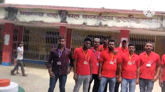 आपदा मित्र का जत्था प्रखंड के आधे दर्जन गांवों का दौरा कर लोगों को आग एवं लू से बचाव की दी जानकारी